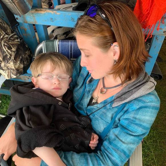 Meet your Posher, Britney - Picture 1 of 1